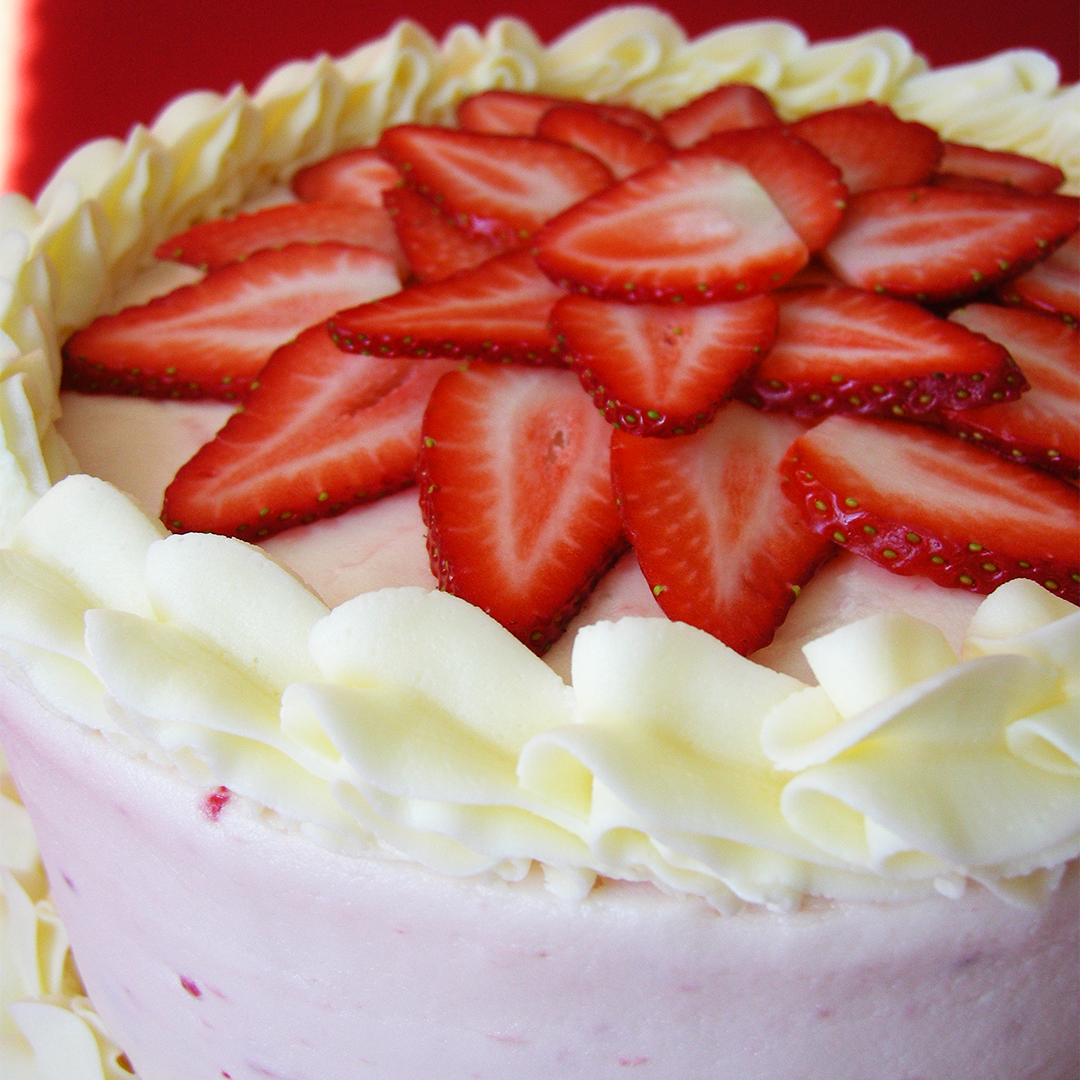 Strawberry Delight Cake