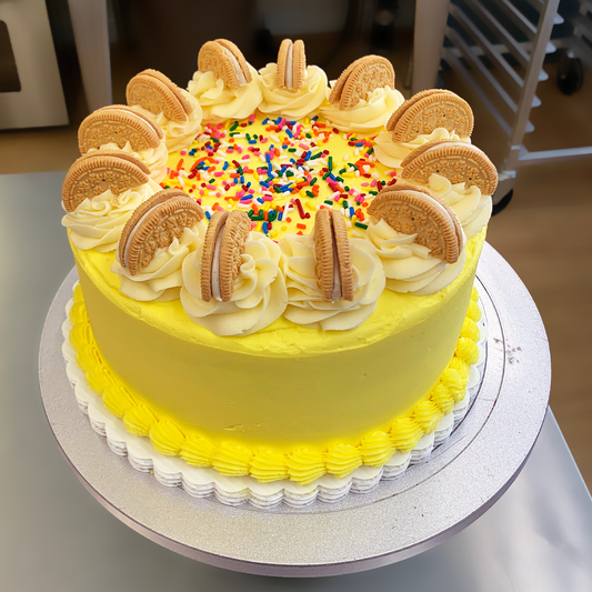 Golden Oreo Delight Cake