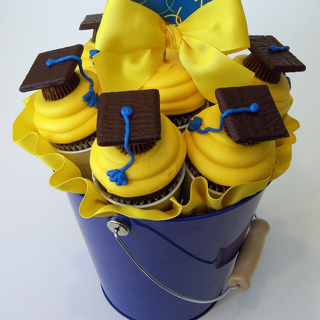 Graduation Kosher Cupcake Bouquet (view 2)