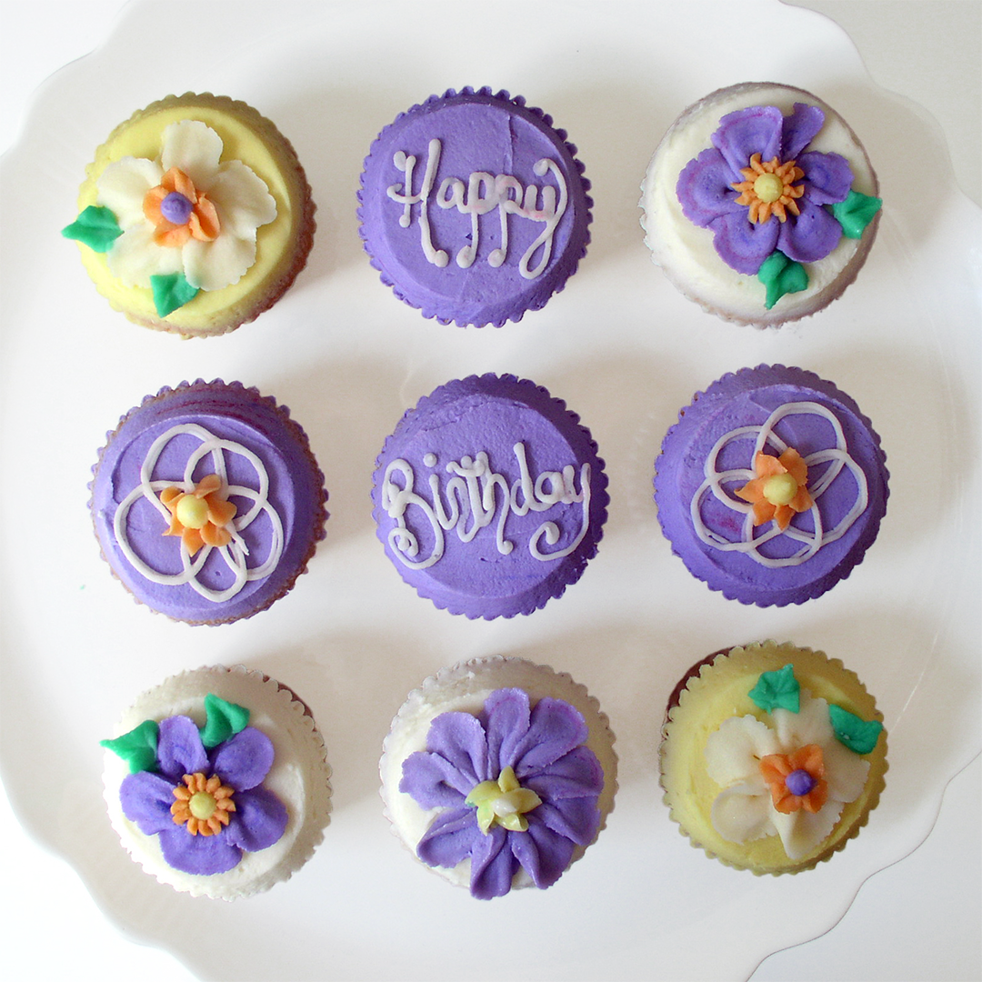 Birthday kosher cupcake gift set with festive decoration