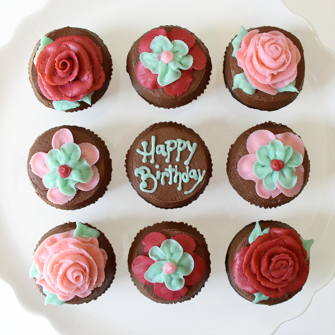 Birthday celebration kosher cupcake gift set with party decoration