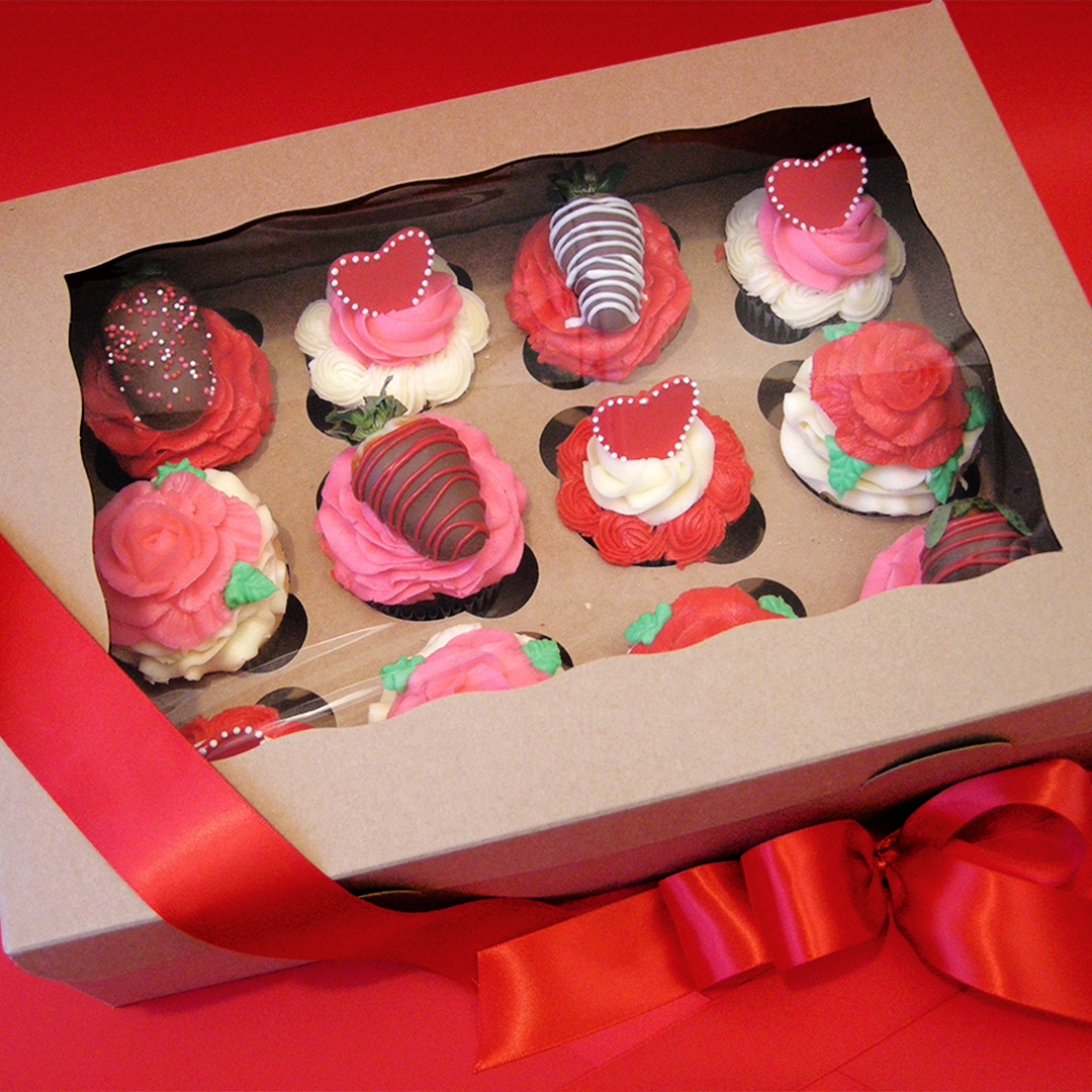 Valentine's Day kosher cupcake gift set with heart themed decoration