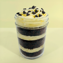 Load image into Gallery viewer, Vanilla &amp; Chocolate Cupcake Jar
